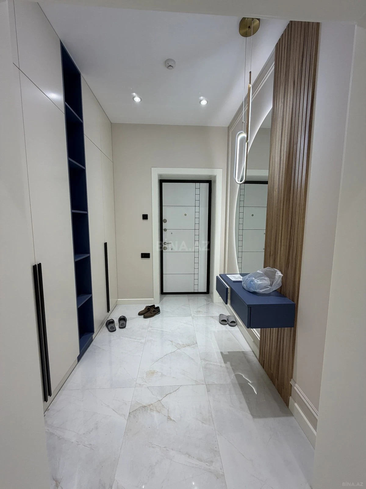 Satılır 3 otaqlı mənzil 103 m²