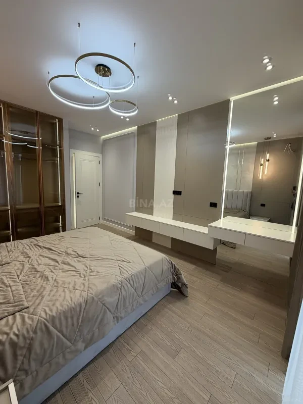 Satılır 3 otaqlı mənzil 103 m²