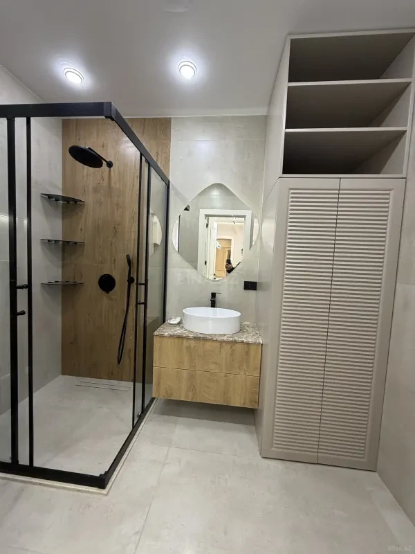 Satılır 3 otaqlı mənzil 103 m²