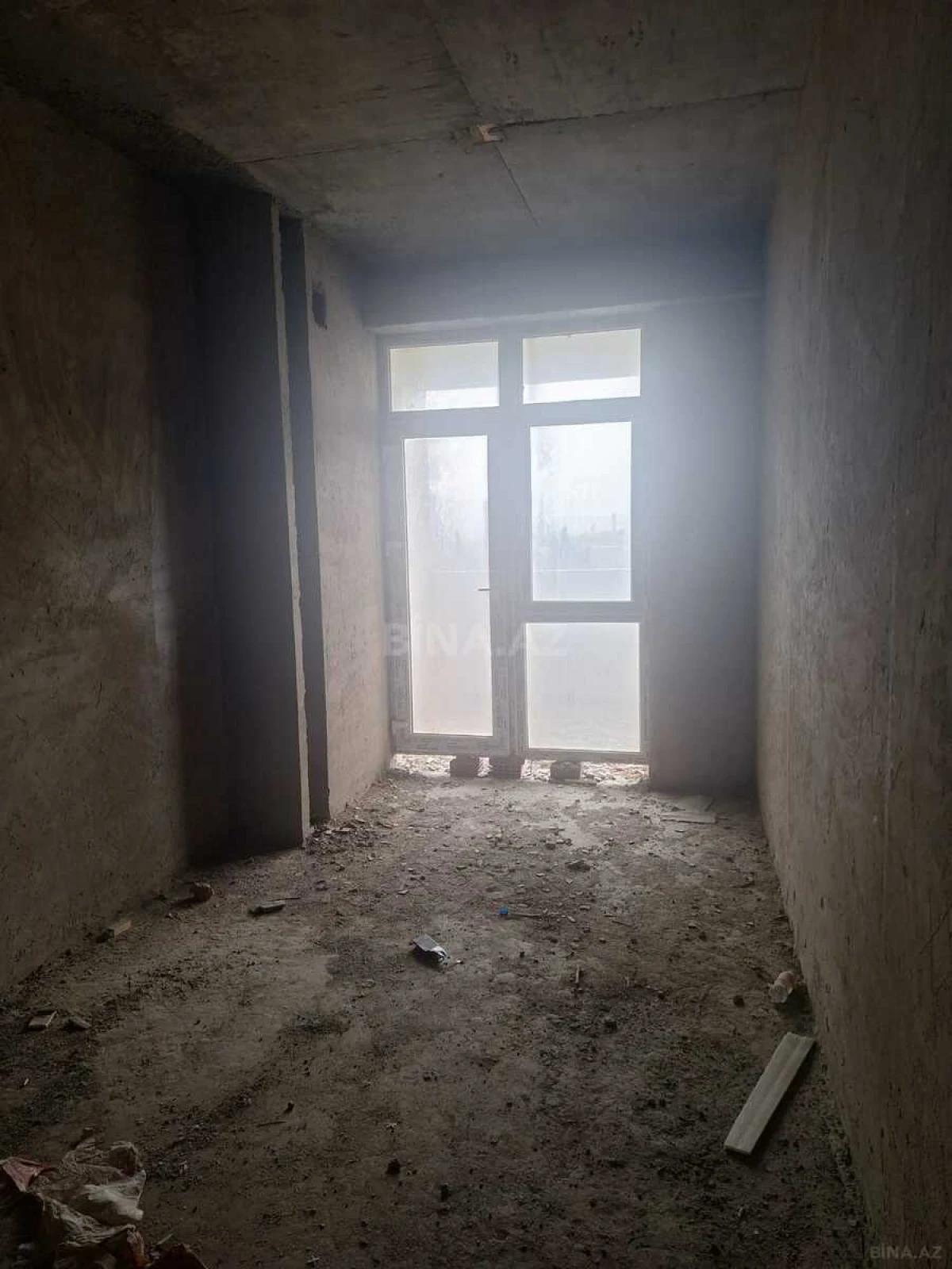 Satılır 2 otaqlı mənzil 81 m²