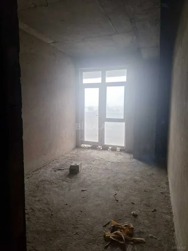 Satılır 2 otaqlı mənzil 81 m²