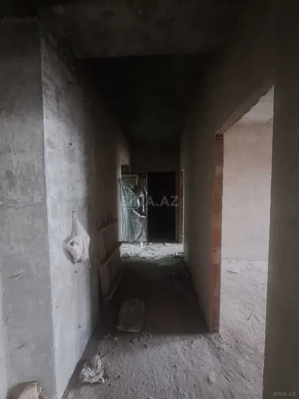 Satılır 2 otaqlı mənzil 81 m²