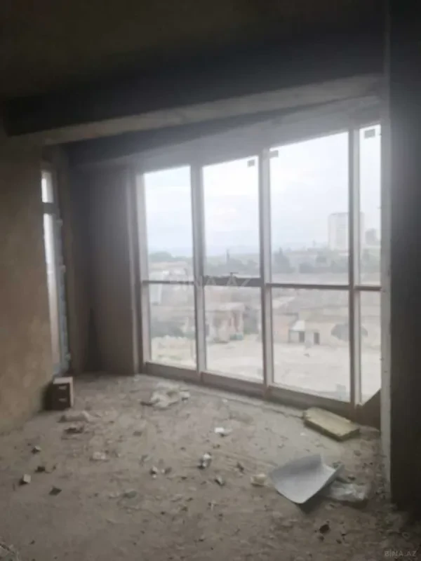 Satılır 2 otaqlı mənzil 81 m²