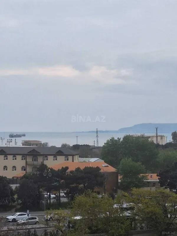 Satılır 2 otaqlı mənzil 81 m²