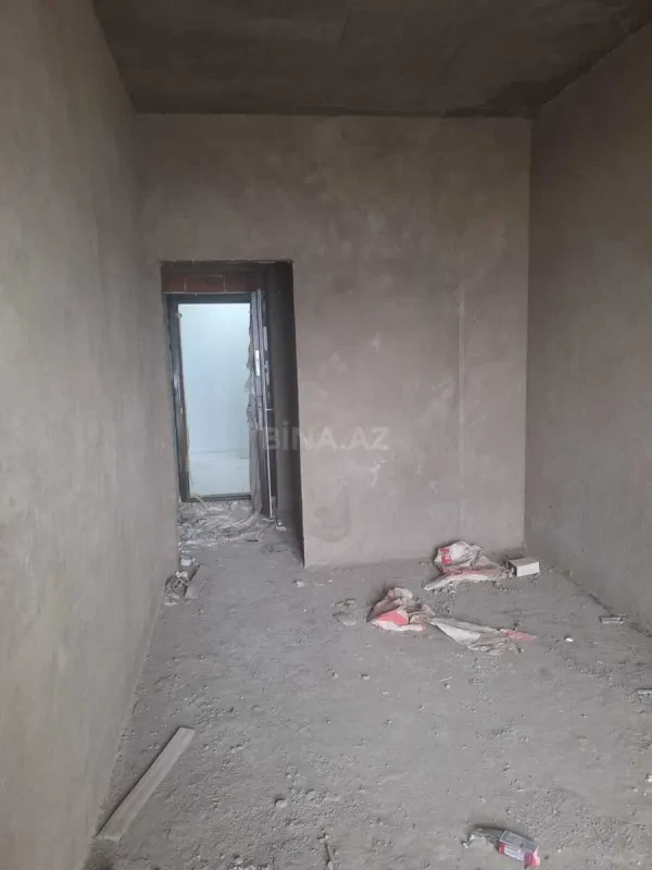 Satılır 2 otaqlı mənzil 81 m²