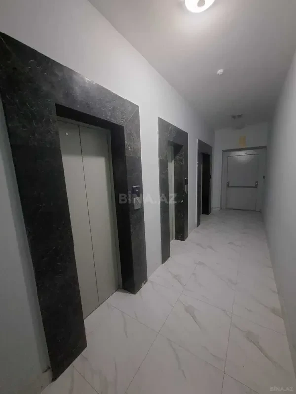 Satılır 2 otaqlı mənzil 81 m²