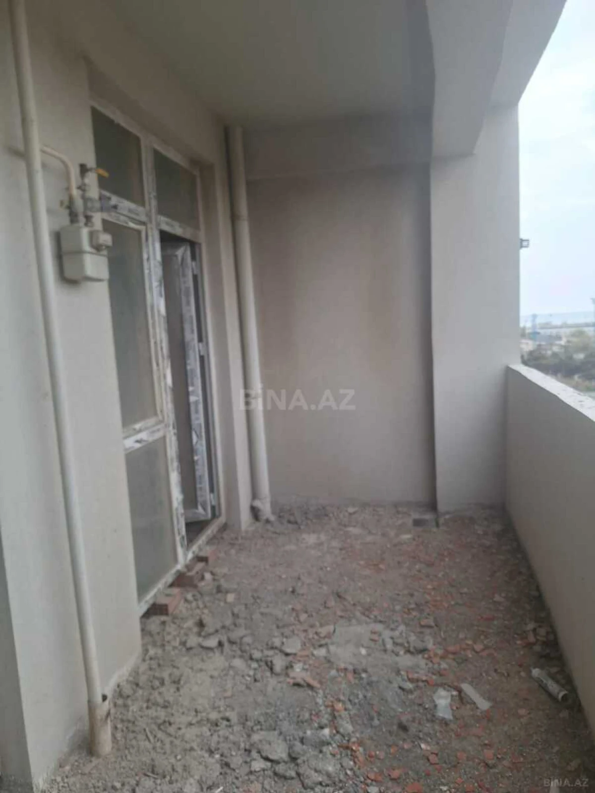 Satılır 2 otaqlı mənzil 81 m²