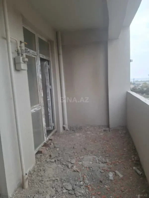 Satılır 2 otaqlı mənzil 81 m²