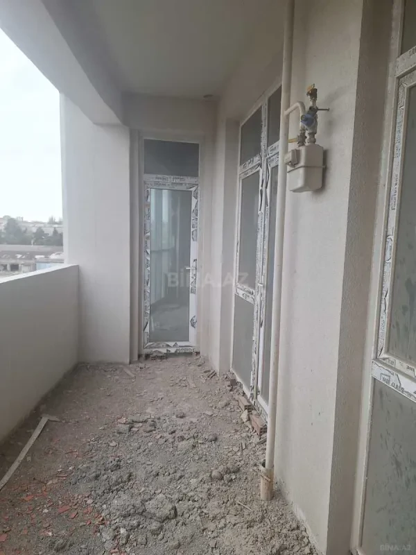 Satılır 2 otaqlı mənzil 81 m²