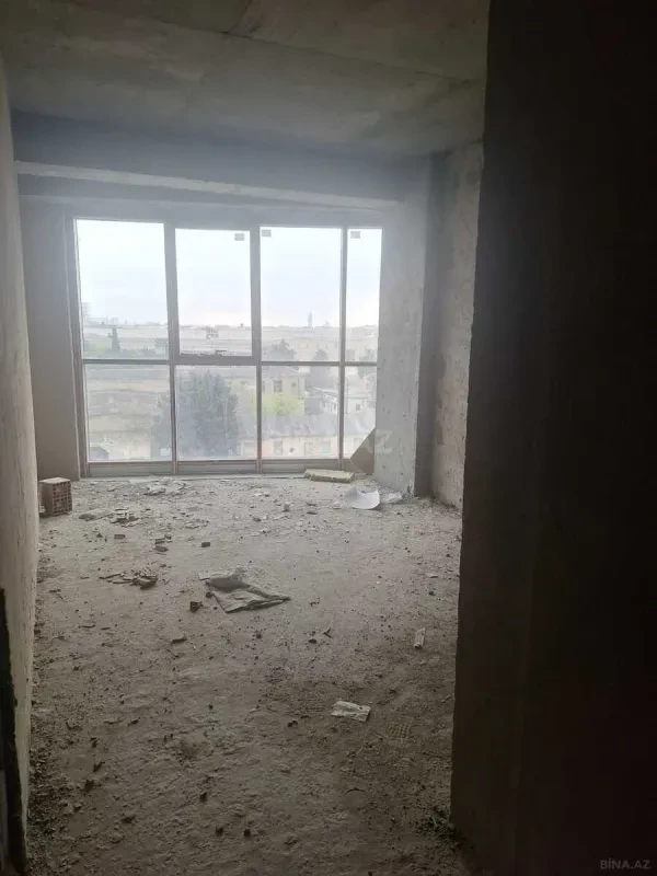 Satılır 2 otaqlı mənzil 81 m²