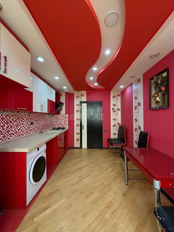 Satılır 3 otaqlı mənzil 97 m²