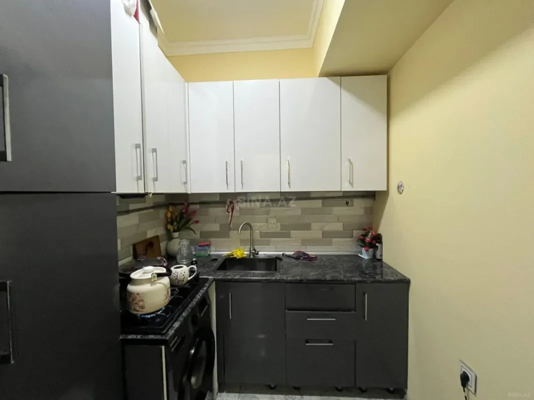 Satılır 2 otaqlı mənzil 42 m²