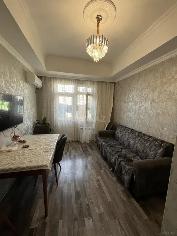 Satılır 2 otaqlı mənzil 42 m²