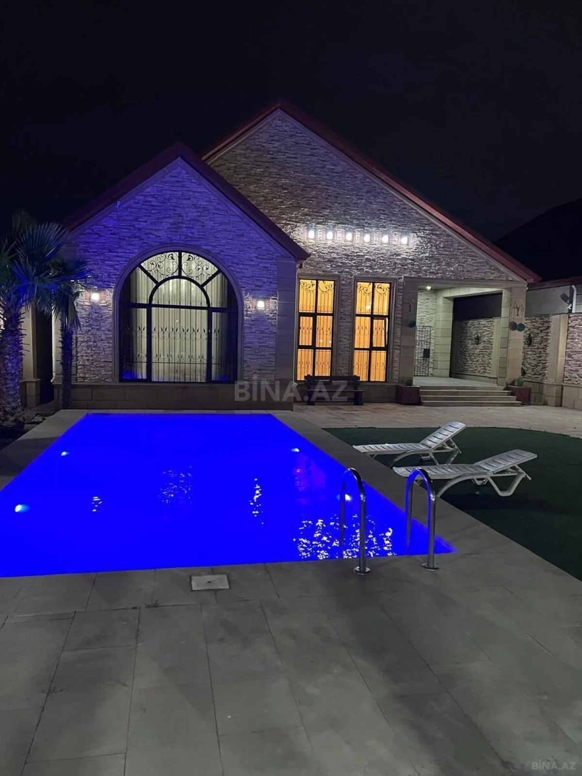 Kirayə verilir 3 otaqlı həyət evi 220 m²