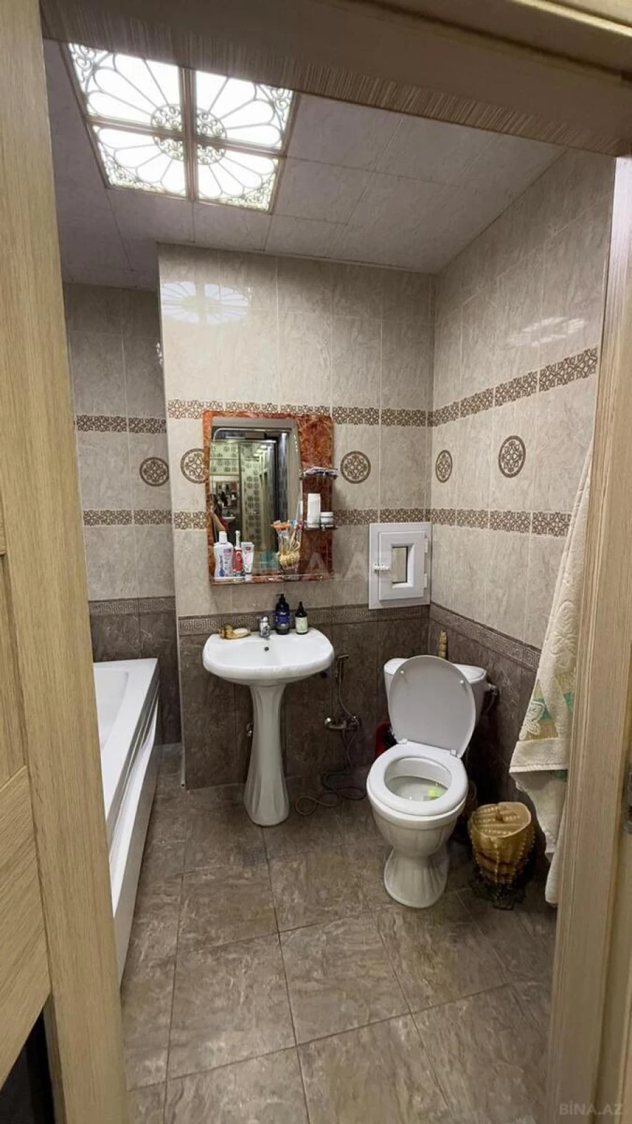 Kirayə verilir 2 otaqlı mənzil 75 m²