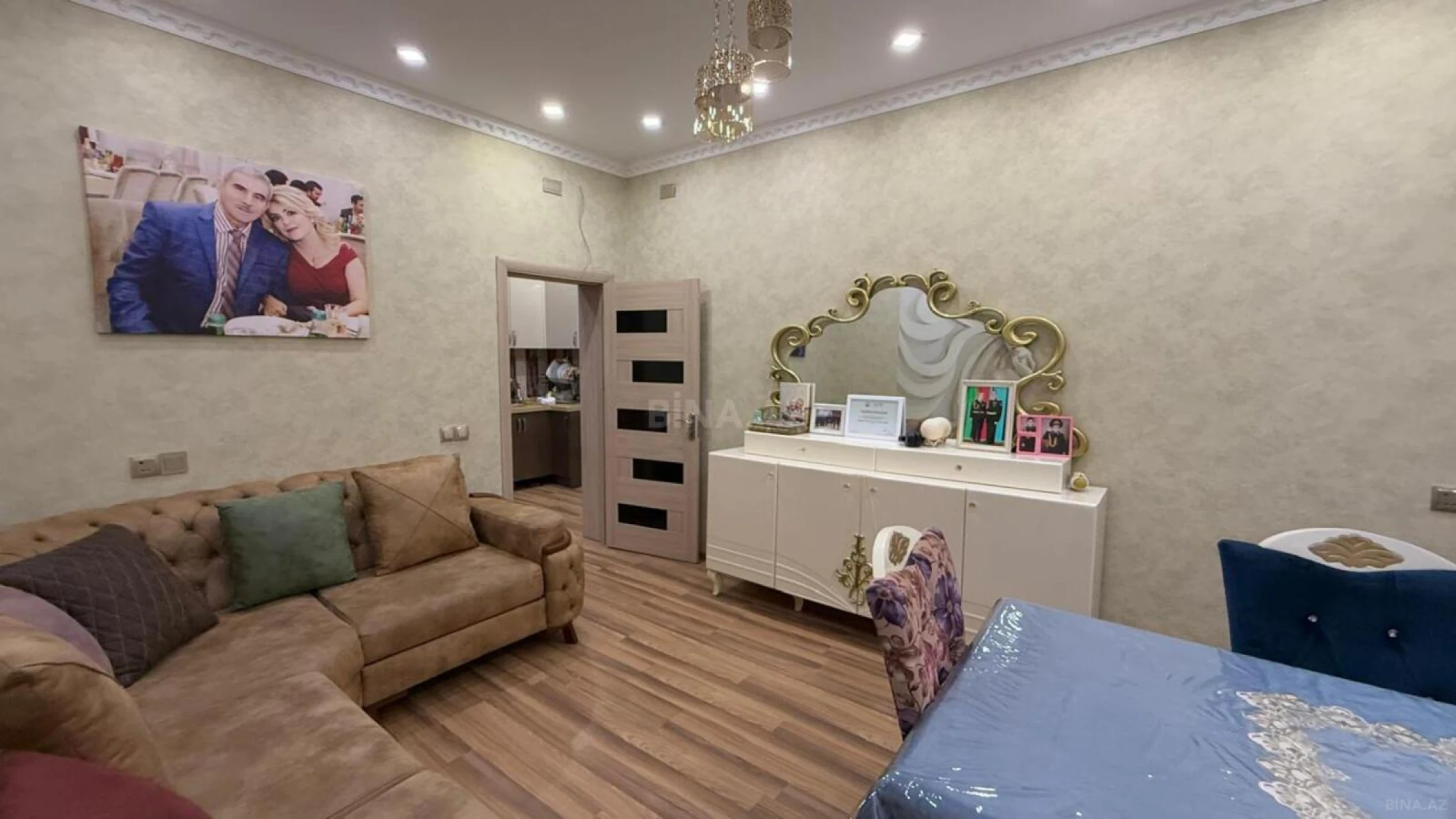 Kirayə verilir 2 otaqlı mənzil 75 m²