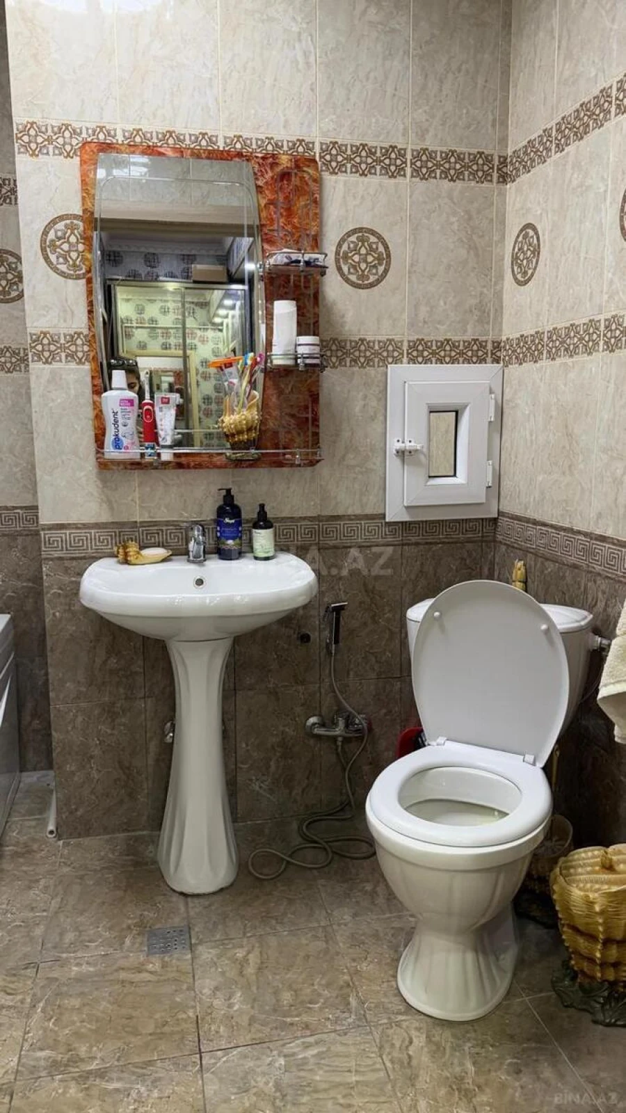 Kirayə verilir 2 otaqlı mənzil 75 m²