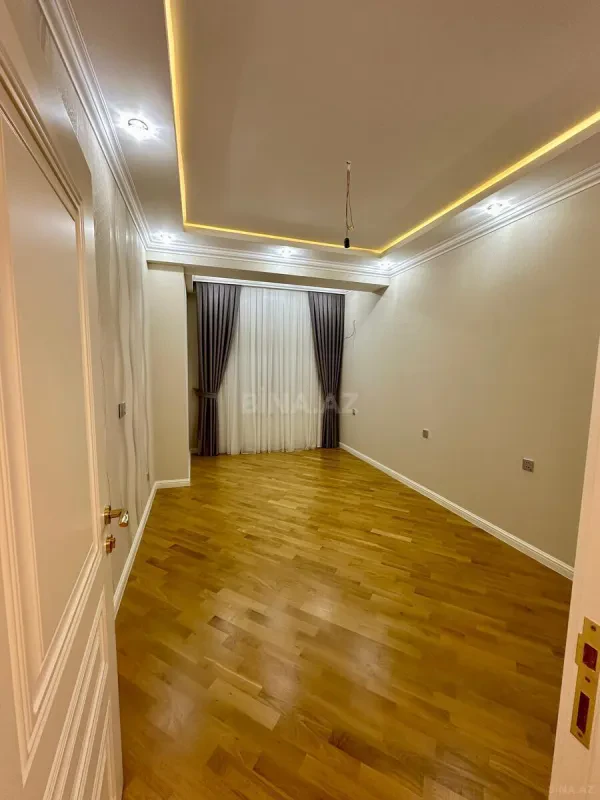 Satılır 3 otaqlı mənzil 95 m²