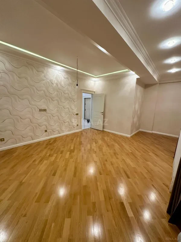Satılır 3 otaqlı mənzil 95 m²