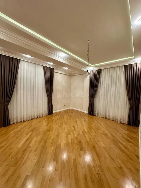 Satılır 3 otaqlı mənzil 95 m²
