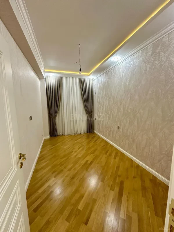 Satılır 3 otaqlı mənzil 95 m²