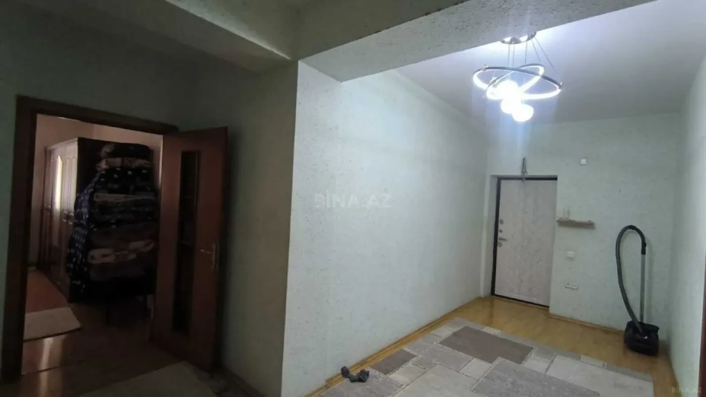 Satılır 2 otaqlı mənzil 86 m²