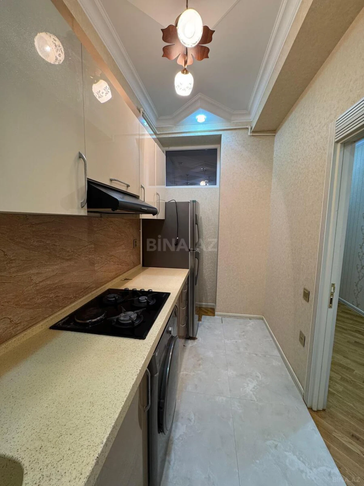 Kirayə verilir 2 otaqlı mənzil 70 m²