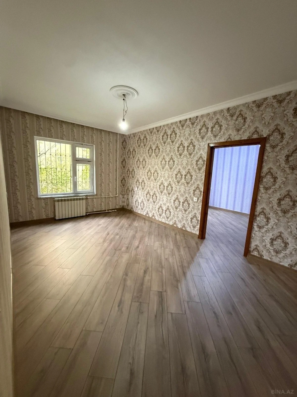 Satılır 4 otaqlı mənzil 110 m²