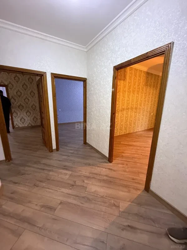 Satılır 4 otaqlı mənzil 110 m²