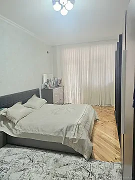 Satılır 2 otaqlı mənzil 90 m²