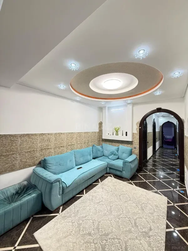 Satılır 3 otaqlı mənzil 153 m²