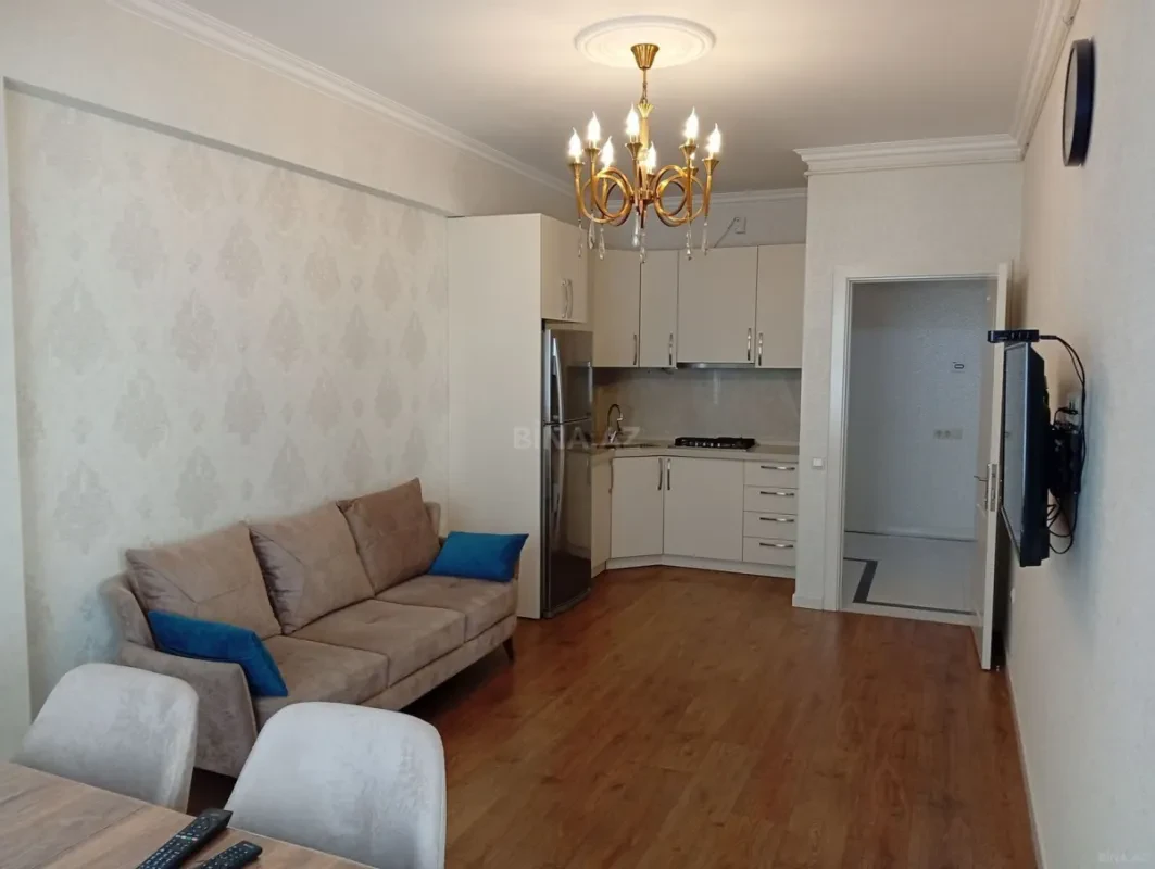 Kirayə verilir 2 otaqlı mənzil 60 m²
