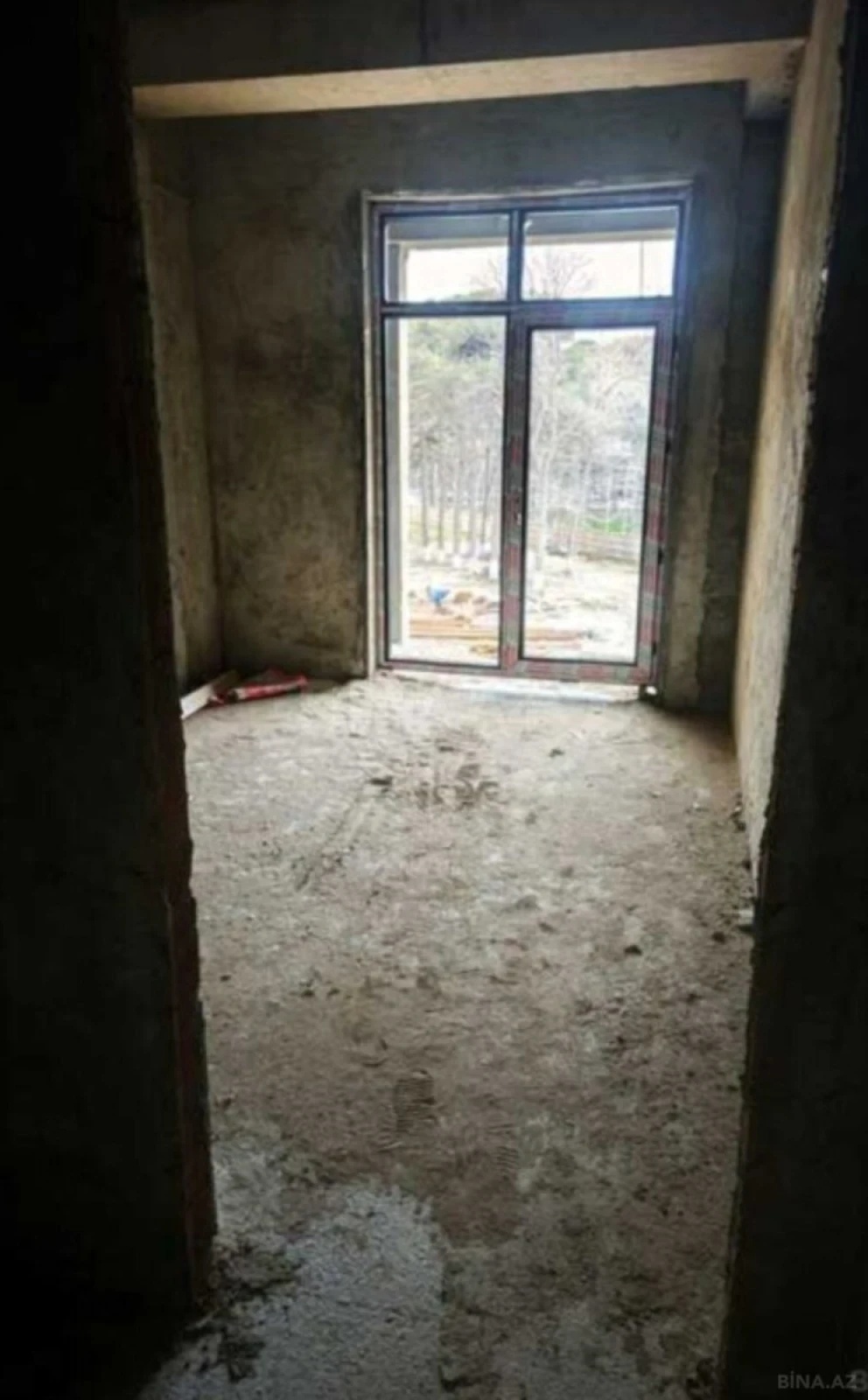 Satılır 1 otaqlı mənzil 53 m²