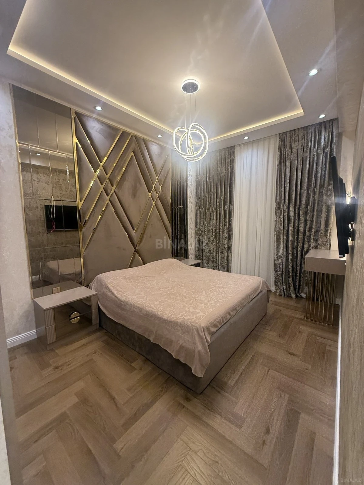 Satılır 3 otaqlı mənzil 110 m²