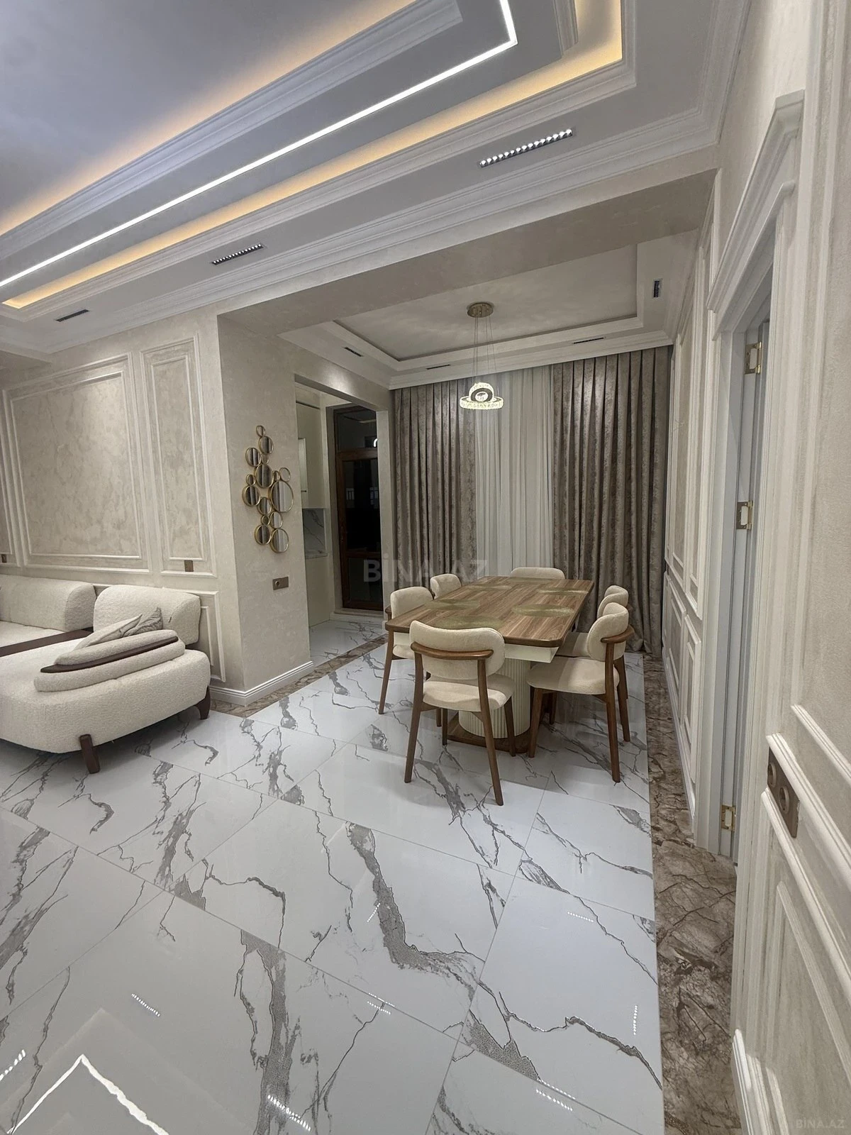 Satılır 3 otaqlı mənzil 110 m²