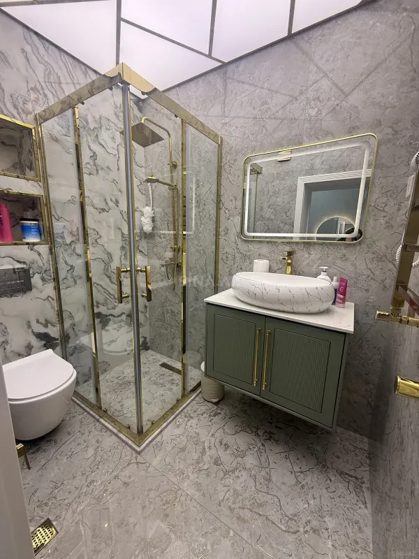 Satılır 3 otaqlı mənzil 110 m²