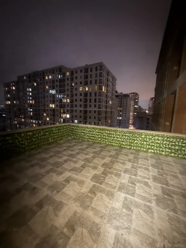 Satılır 3 otaqlı mənzil 110 m²
