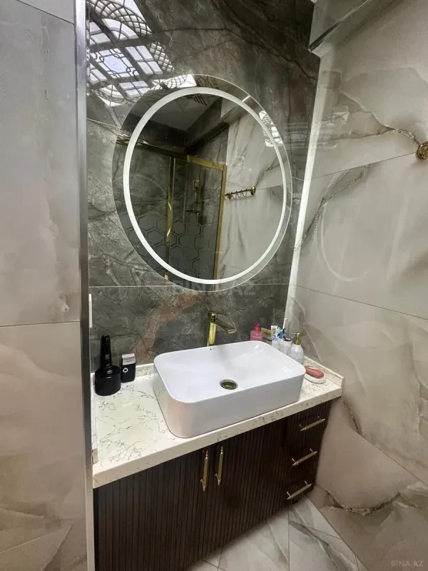 Satılır 2 otaqlı mənzil 58 m²