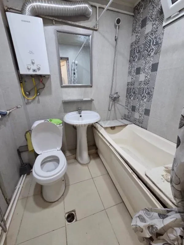 Satılır 2 otaqlı mənzil 48 m²