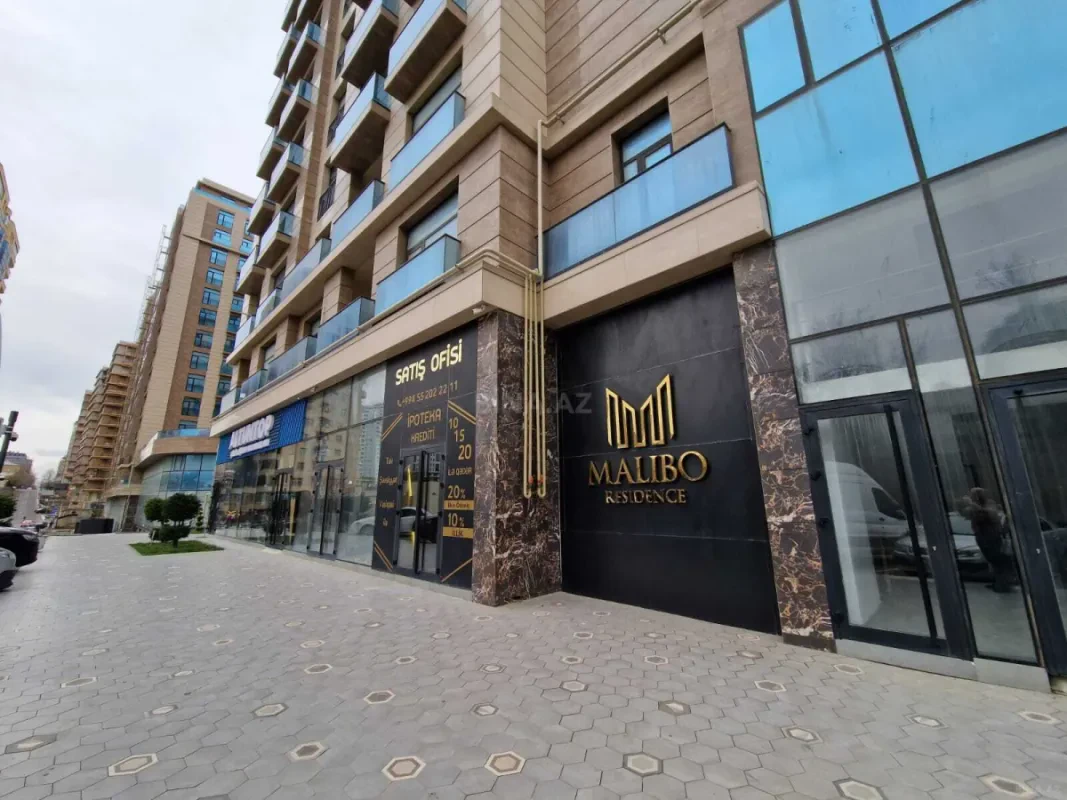 Satılır 4 otaqlı mənzil 191 m²