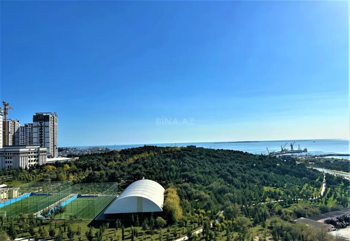Satılır 3 otaqlı mənzil 133 m²
