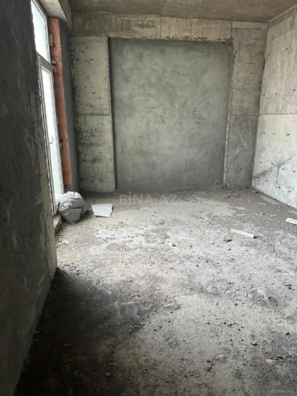 Satılır 3 otaqlı mənzil 133 m²