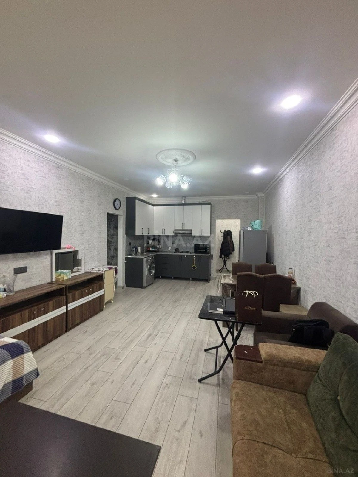 Kirayə verilir 2 otaqlı mənzil 60 m²