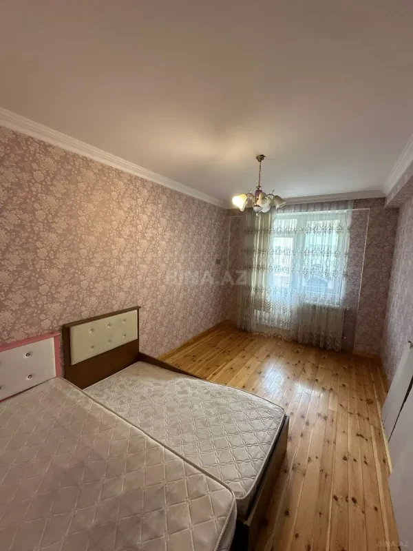 Satılır 3 otaqlı mənzil 111 m²