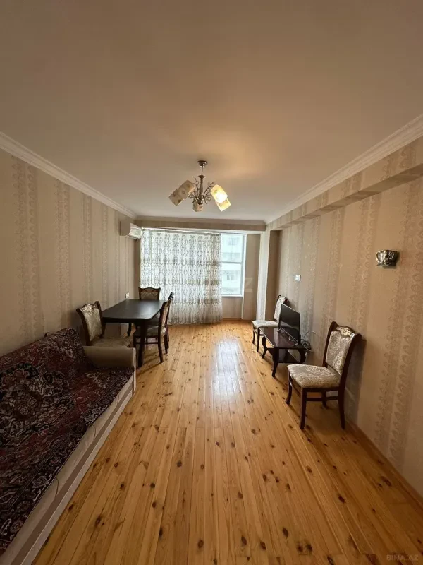 Satılır 3 otaqlı mənzil 111 m²