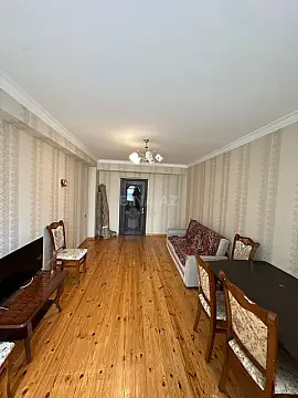 Satılır 3 otaqlı mənzil 111 m²