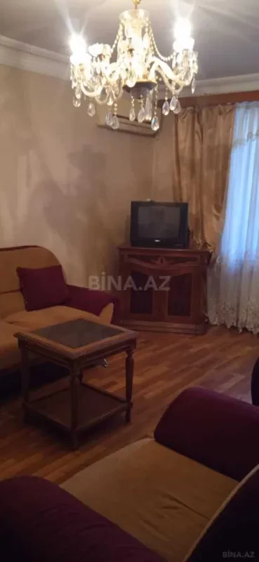 Kirayə verilir 2 otaqlı mənzil 35 m²