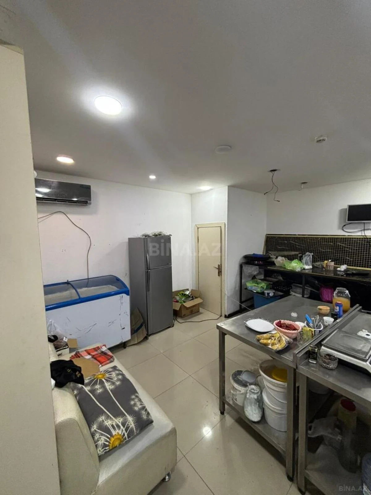 Satılır obyekt 80 m²