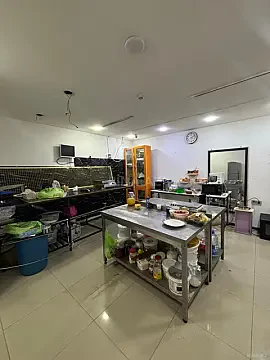 Satılır obyekt 80 m²