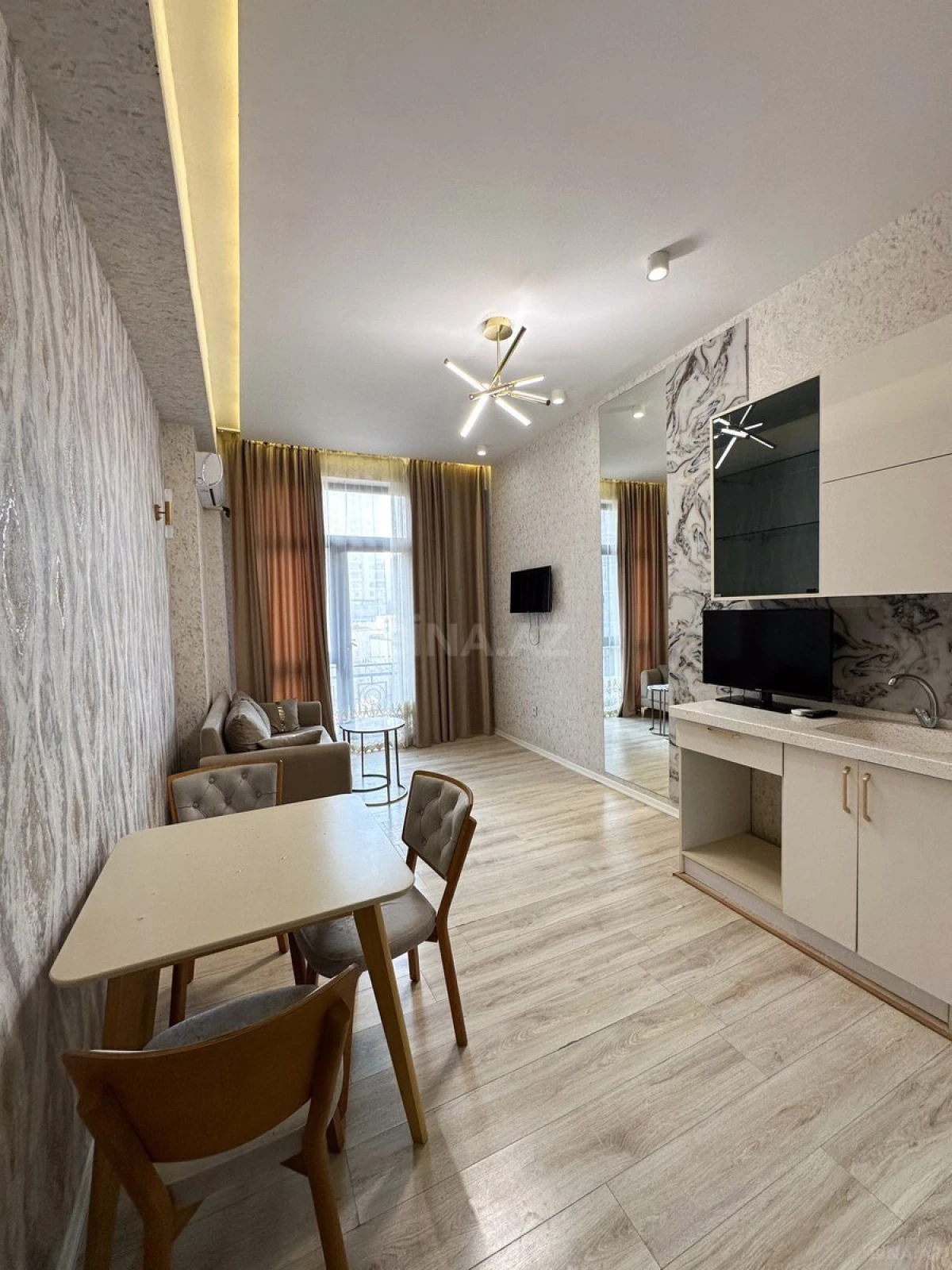 Kirayə verilir 2 otaqlı mənzil 55 m²